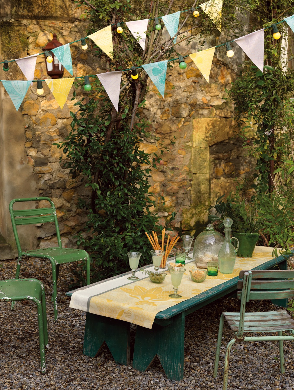 Mother’s Day Garden Party Drees